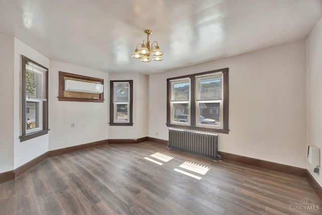 1052 Delhi Avenue, Cincinnati, OH 45204