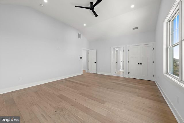 352 N 5TH ST, Surf City, NJ 08008