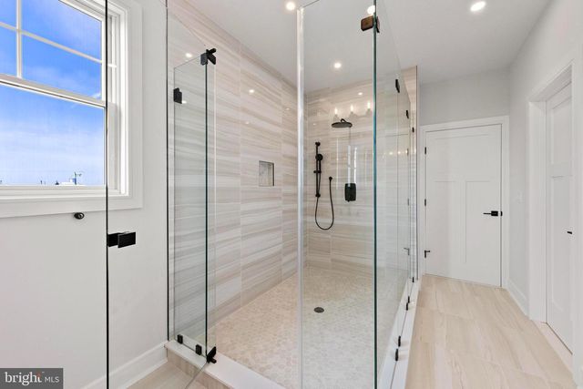 352 N 5TH ST, Surf City, NJ 08008