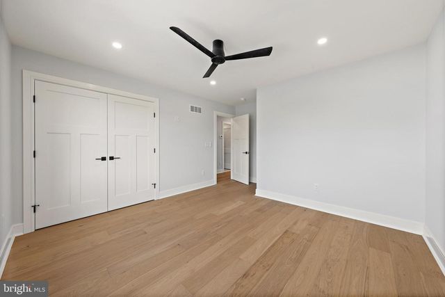 352 N 5TH ST, Surf City, NJ 08008