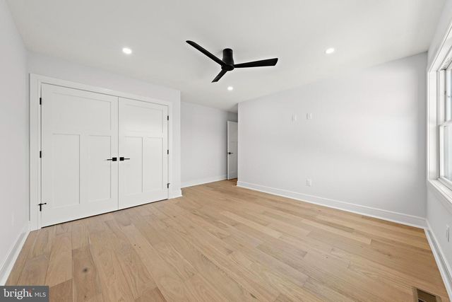 352 N 5TH ST, Surf City, NJ 08008