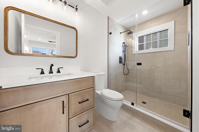 352 N 5TH ST, Surf City, NJ 08008