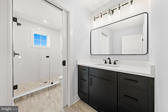 352 N 5TH ST, Surf City, NJ 08008