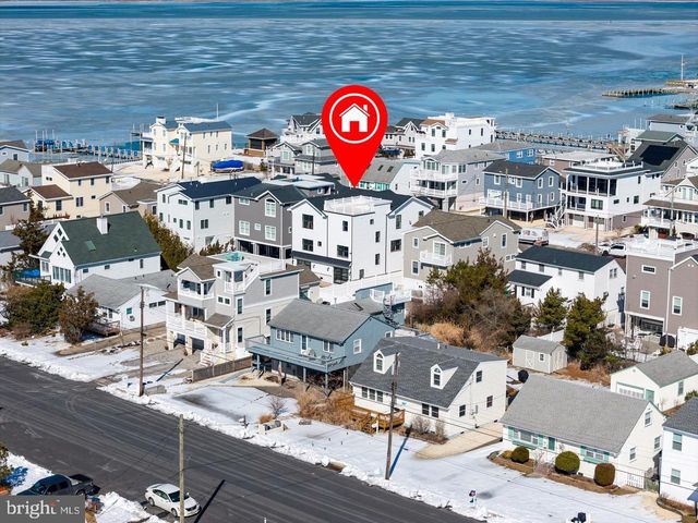 352 N 5TH ST, Surf City, NJ 08008
