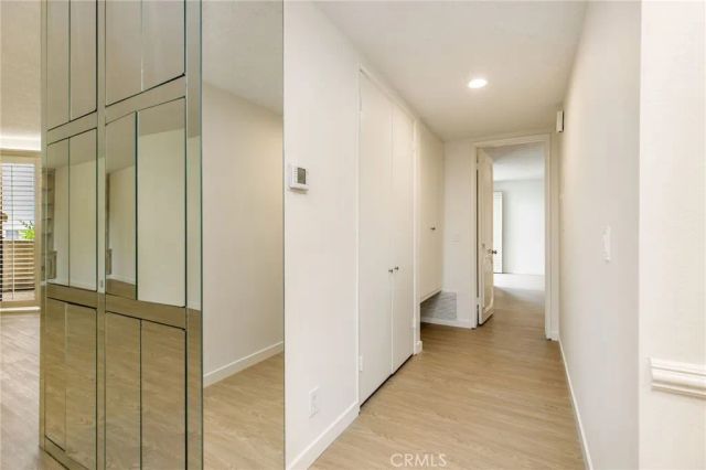 5216 Yarmouth Avenue 105, Encino, CA 91316