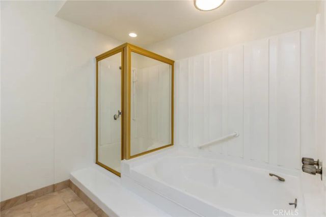 5216 Yarmouth Avenue 105, Encino, CA 91316