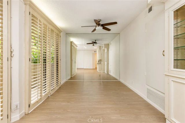 5216 Yarmouth Avenue 105, Encino, CA 91316