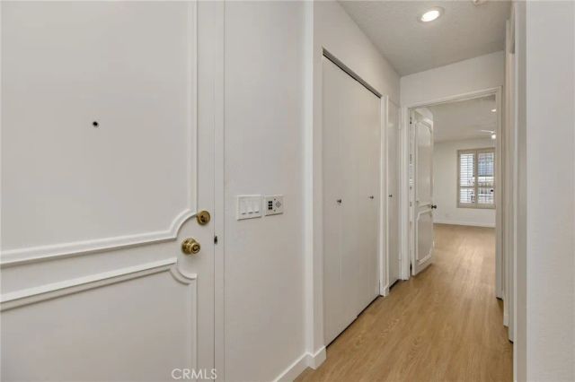 5216 Yarmouth Avenue 105, Encino, CA 91316