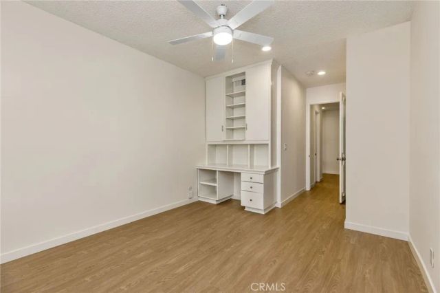 5216 Yarmouth Avenue 105, Encino, CA 91316