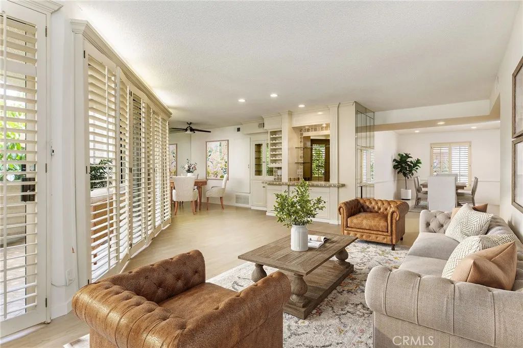 5216 Yarmouth Avenue 105, Encino, CA 91316
