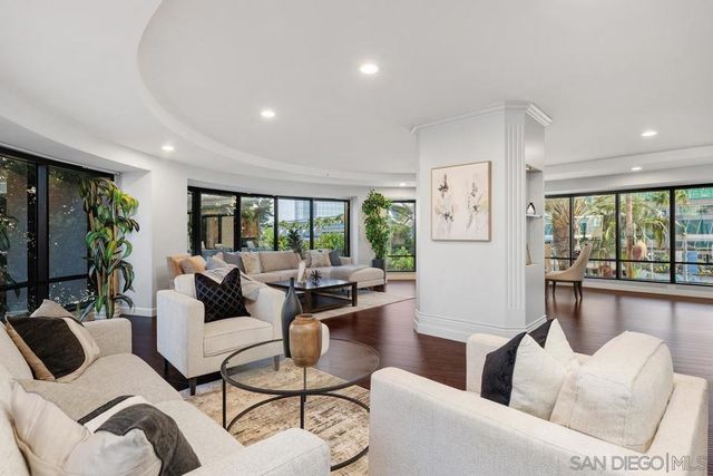 200 Harbor Dr 302, San Diego, CA 92101