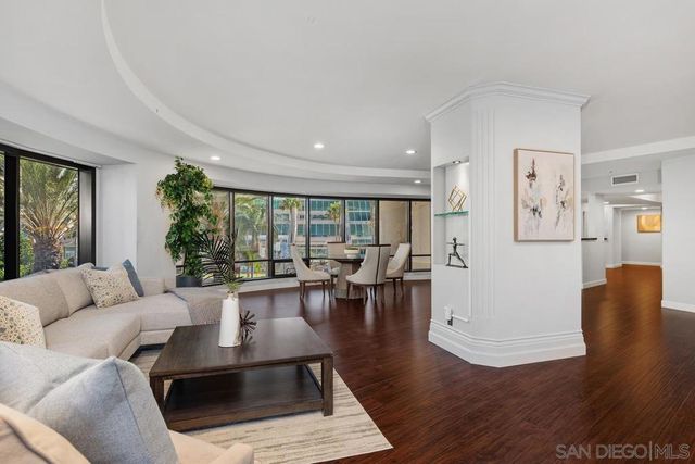 200 Harbor Dr 302, San Diego, CA 92101