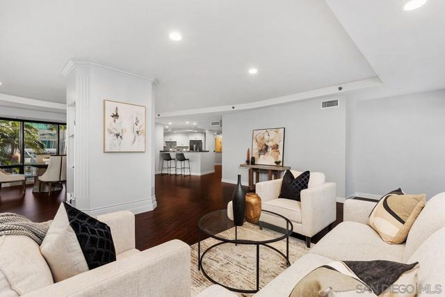 200 Harbor Dr 302, San Diego, CA 92101