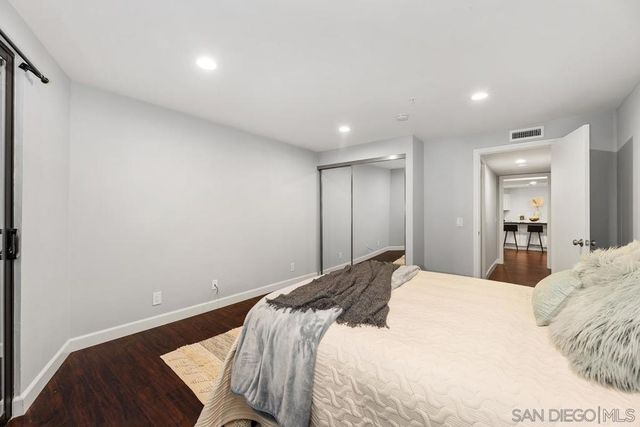 200 Harbor Dr 302, San Diego, CA 92101