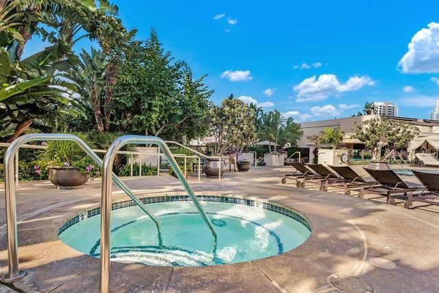 200 Harbor Dr 302, San Diego, CA 92101