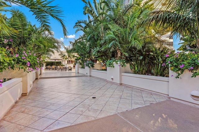 200 Harbor Dr 302, San Diego, CA 92101