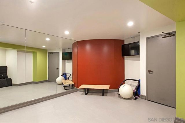 200 Harbor Dr 302, San Diego, CA 92101