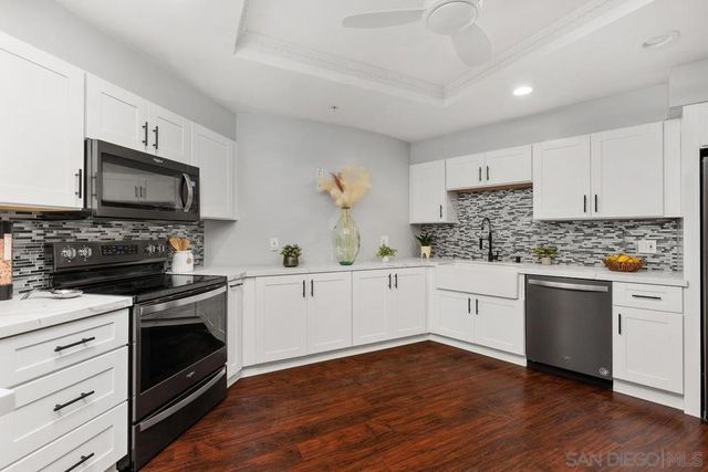 200 Harbor Dr 302, San Diego, CA 92101