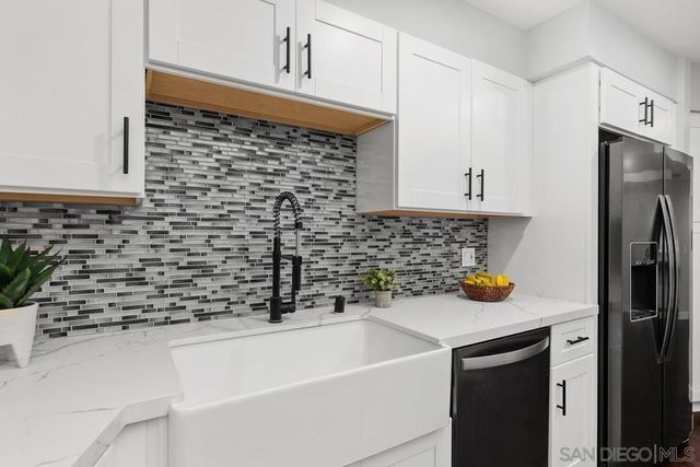 200 Harbor Dr 302, San Diego, CA 92101