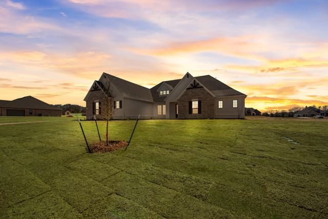 1435 Julian Drive, Van Alstyne, TX 75495