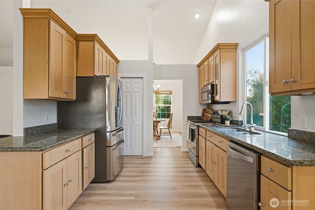 27010 115th Avenue SE, Kent, WA 98030