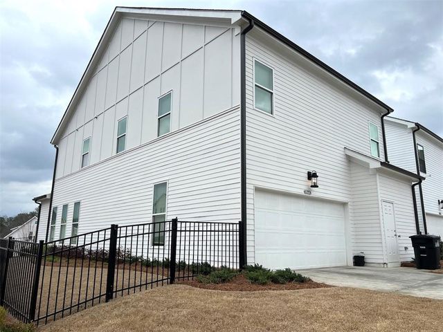 3864 Light Farms Way, Suwanee, GA 30024