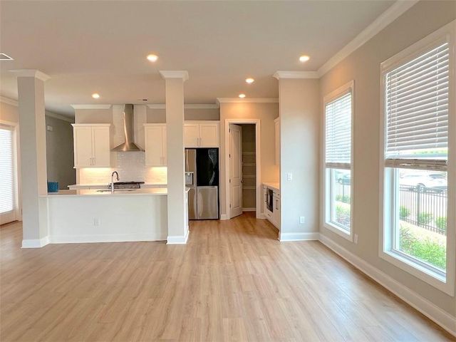 3864 Light Farms Way, Suwanee, GA 30024