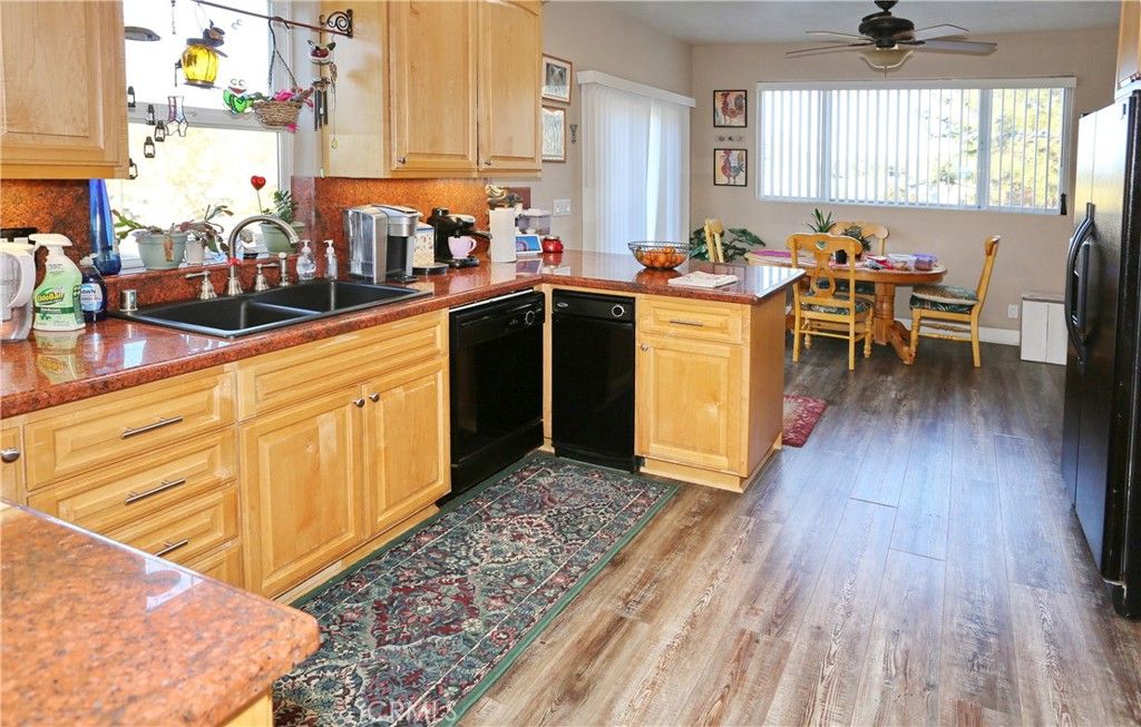 Image 13 of property listing at 2097 Fox, Big Bear City, CA 92314