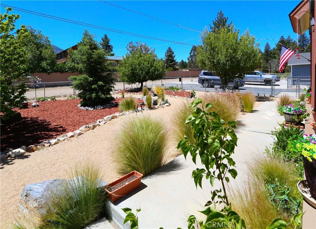 Image 3 of property listing at 2097 Fox, Big Bear City, CA 92314