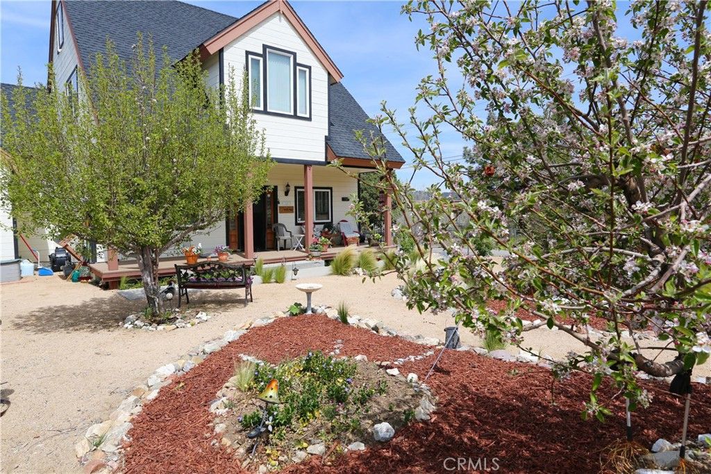 Image 5 of property listing at 2097 Fox, Big Bear City, CA 92314