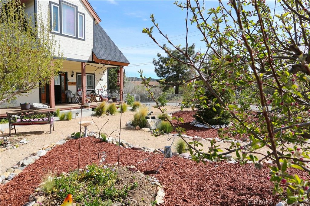 Image 7 of property listing at 2097 Fox, Big Bear City, CA 92314