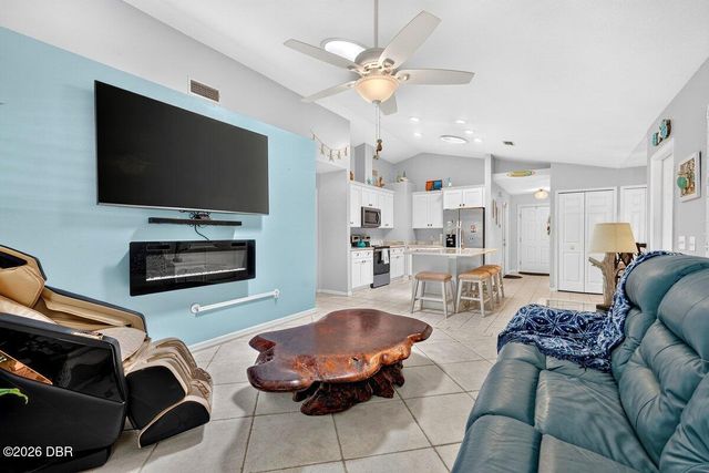 2 Queen Ann Court, Ormond Beach, FL 32174