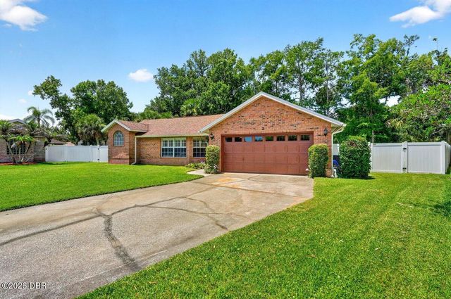 2 Queen Ann Court, Ormond Beach, FL 32174