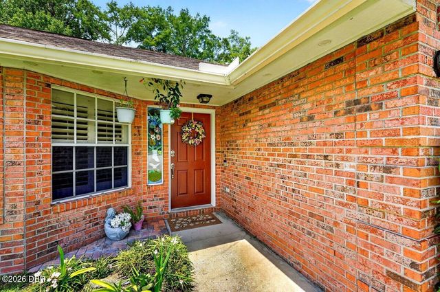 2 Queen Ann Court, Ormond Beach, FL 32174