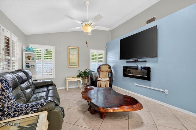 2 Queen Ann Court, Ormond Beach, FL 32174