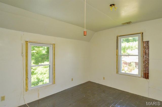 213 Mill Street, St Jacob, IL 62281