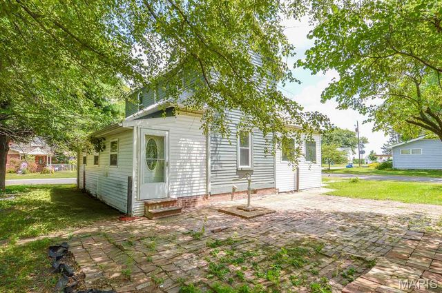 213 Mill Street, St Jacob, IL 62281