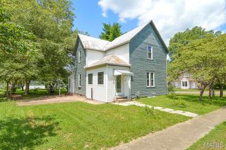 213 Mill Street, St Jacob, IL 62281