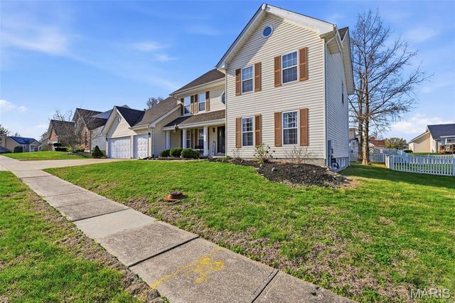 15552 Debridge Way, St Louis, MO 63034