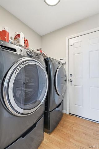 15552 Debridge Way, St Louis, MO 63034