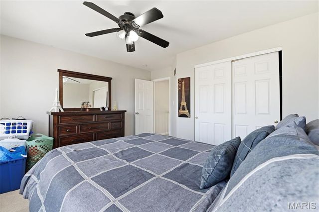 15552 Debridge Way, St Louis, MO 63034