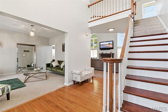 15552 Debridge Way, St Louis, MO 63034