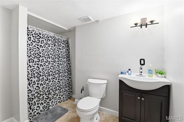 15552 Debridge Way, St Louis, MO 63034