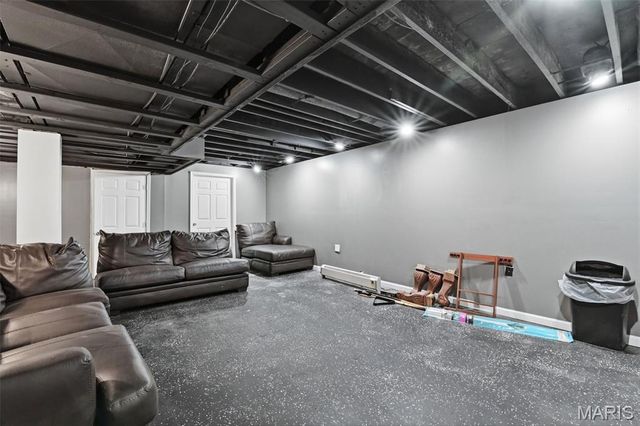 15552 Debridge Way, St Louis, MO 63034