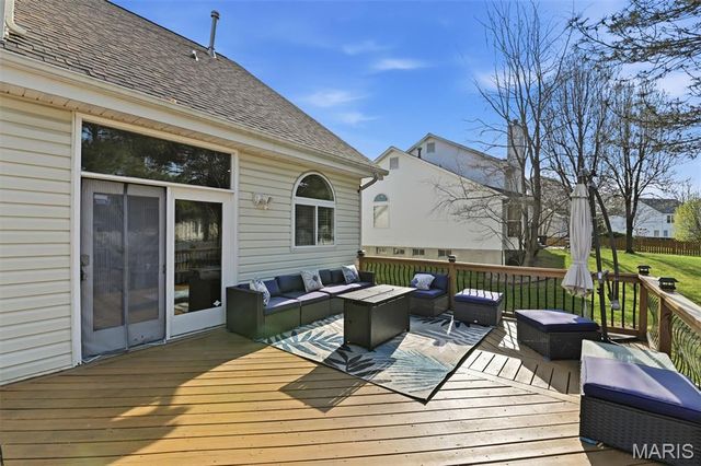 15552 Debridge Way, St Louis, MO 63034