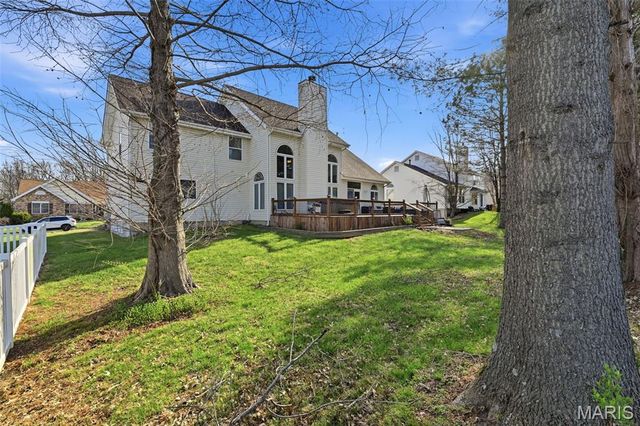 15552 Debridge Way, St Louis, MO 63034