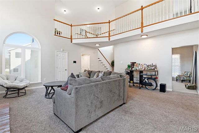 15552 Debridge Way, St Louis, MO 63034