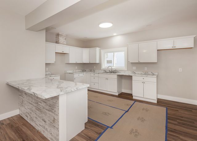 1212 14th Avenue, Moline, IL 61265