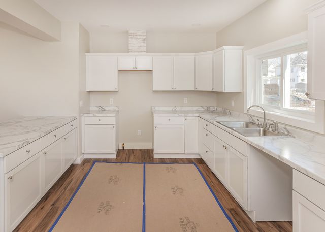 1212 14th Avenue, Moline, IL 61265