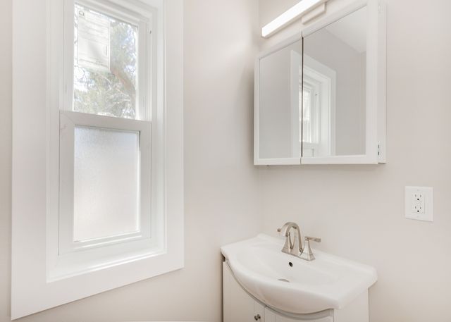 1212 14th Avenue, Moline, IL 61265